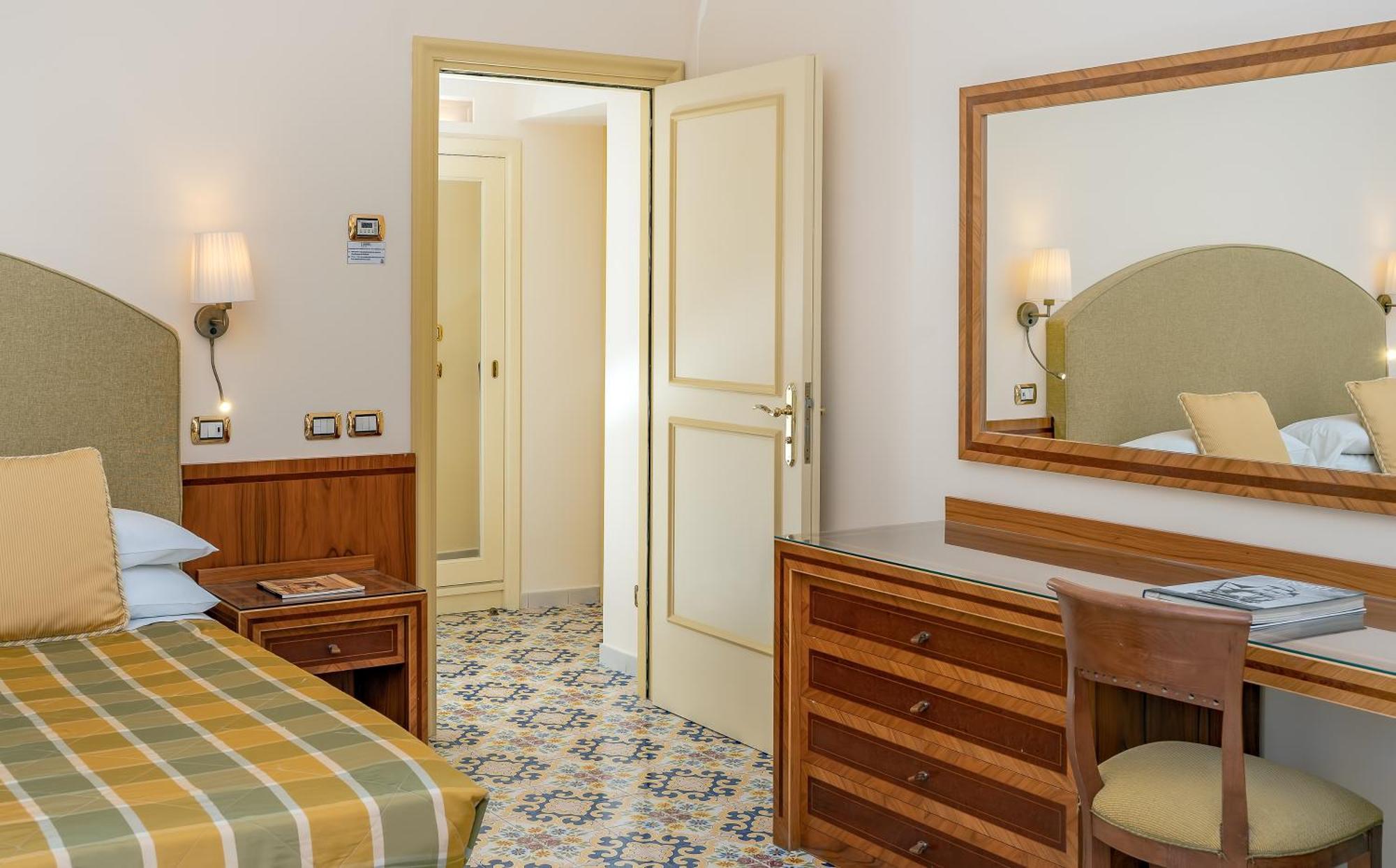 Hotel Antiche Mura Σορέντο Εξωτερικό φωτογραφία