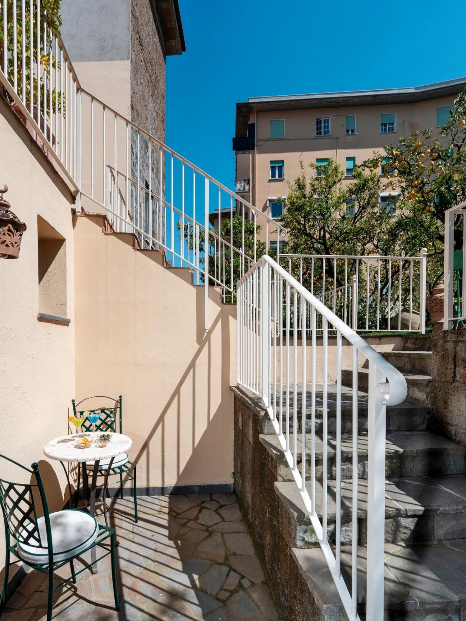 Hotel Antiche Mura Σορέντο Εξωτερικό φωτογραφία