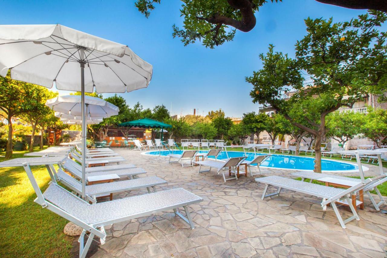 Hotel Antiche Mura Σορέντο Εξωτερικό φωτογραφία
