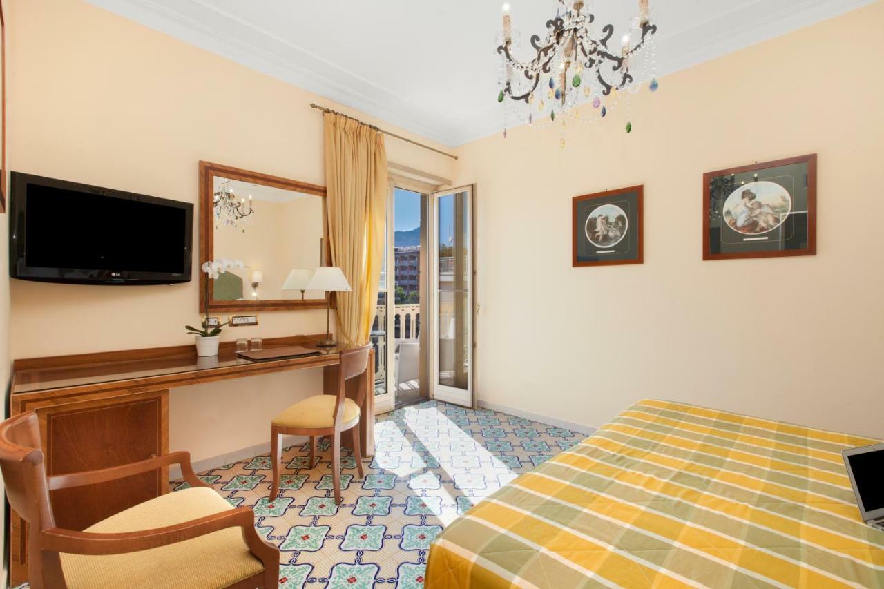 Hotel Antiche Mura Σορέντο Εξωτερικό φωτογραφία